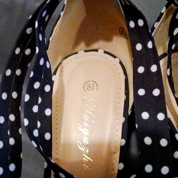 NEW Navy Blue Polka Dot Lace up high heels - Picture 2 of 7